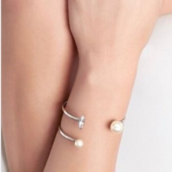 MIMCO Silver Pearl Bangle Bracelet Cuff AS NEW - Picture 5 of 5